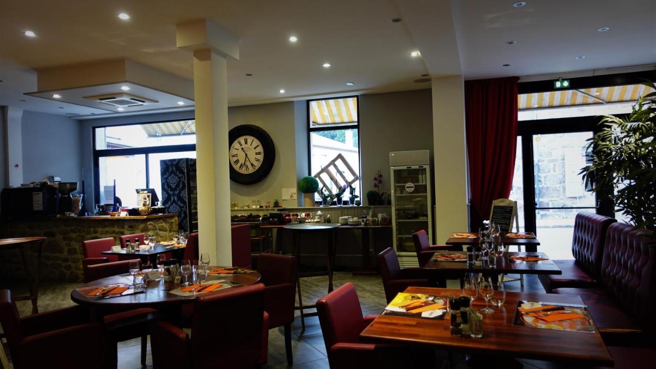 Hotel-Restaurant Des Voyageurs Le Cheylard Kültér fotó