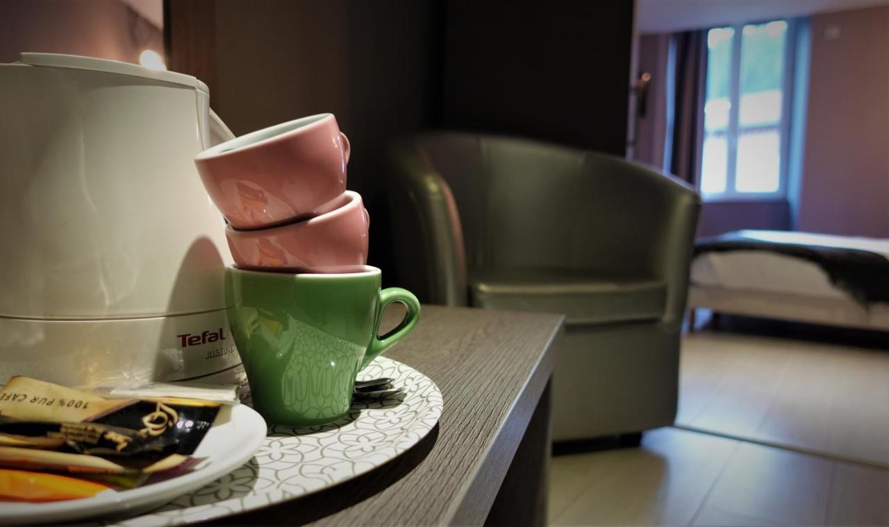 Hotel-Restaurant Des Voyageurs Le Cheylard Kültér fotó