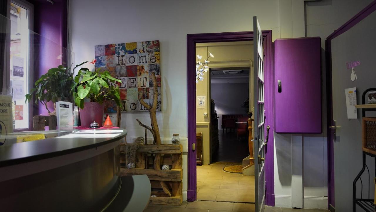 Hotel-Restaurant Des Voyageurs Le Cheylard Kültér fotó